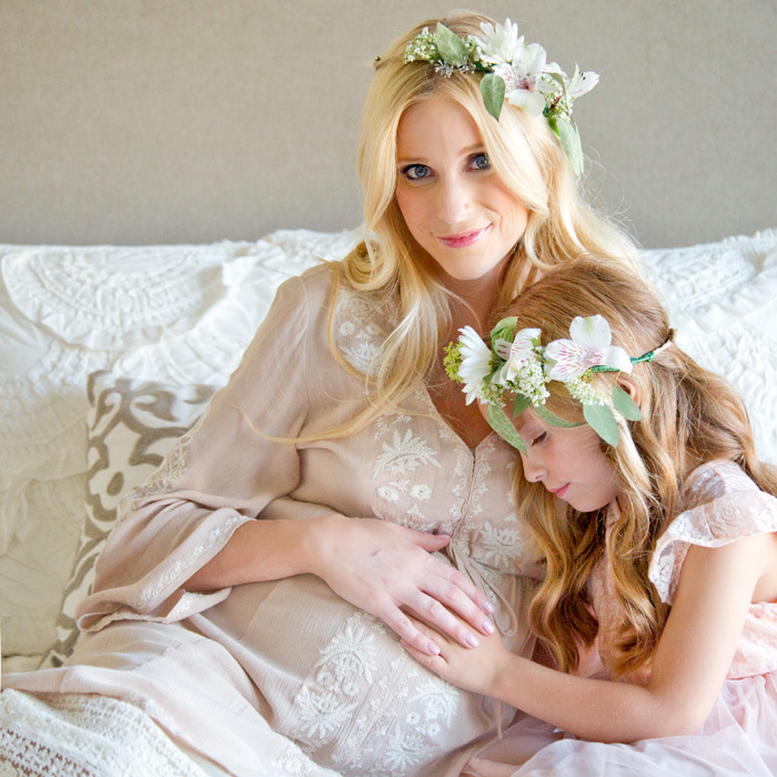 nataliemalan-maternity-style-photoshoot-bohemian-flower-crown-web