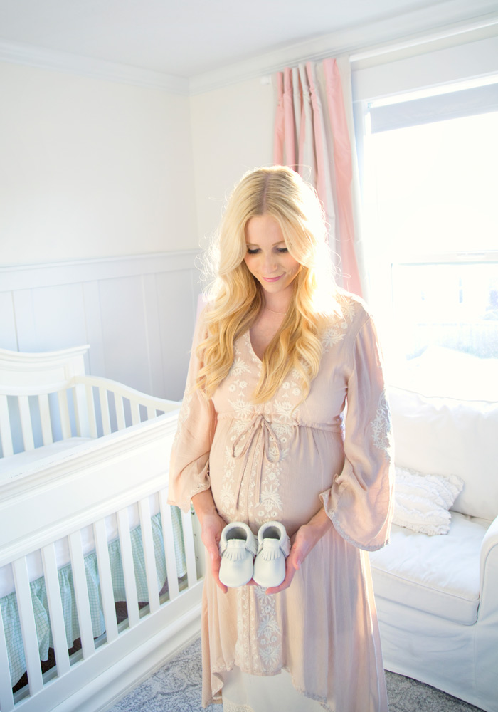 nataliemalan-maternity-style-photoshoot-white-pink-classic-nursery-flower-crown-pink-striped-curtains-gown-web